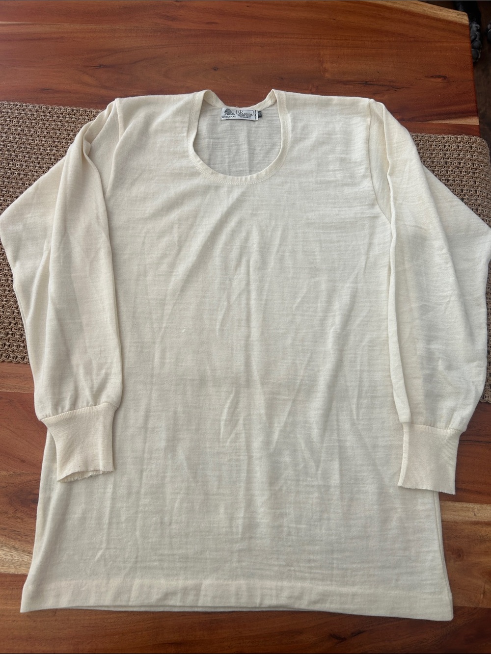 VK Thapar Vintage Washable 💯 wool base layer sweater measures women medium